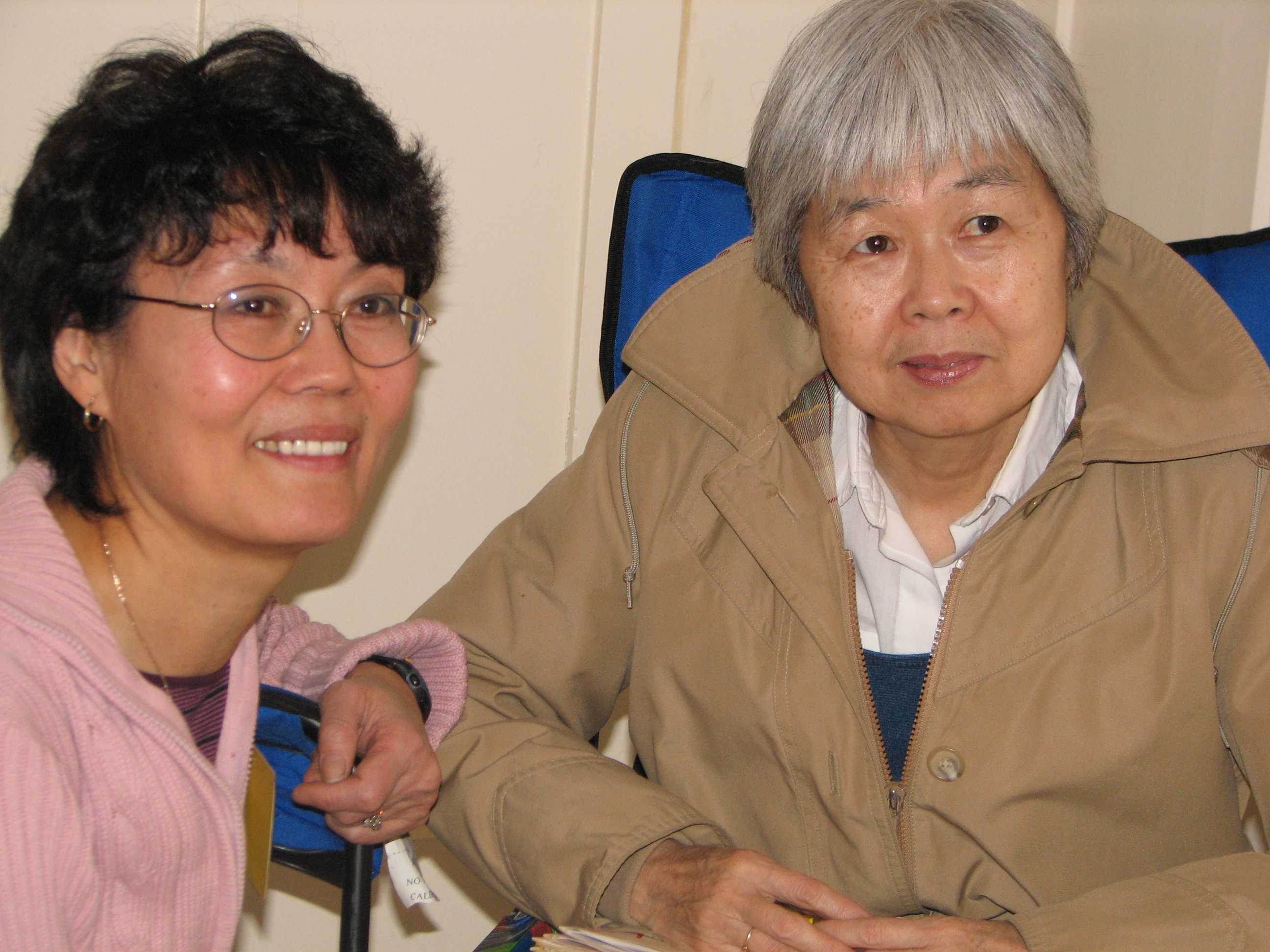 Richmond Teacher Joan Young And Joy Kogawa At Kogwa House Photo 